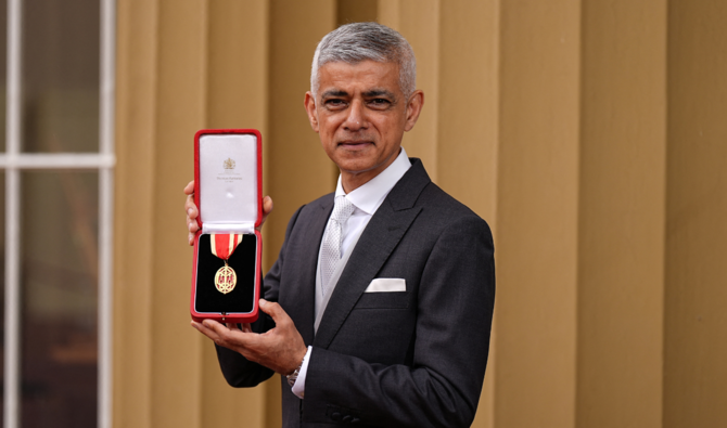Sadiq Khan, son of Pakistani immigrants, receives knighthood from King Charles